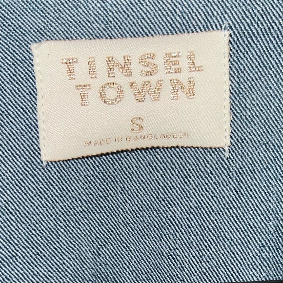 Cropped Jean Jacket - Picture 2 of 8